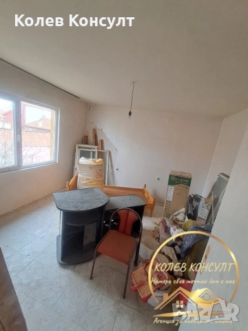 Етаж от къща с таванско помещение град Хасково,кв.Куба, снимка 15 - Етаж от къща - 53905458