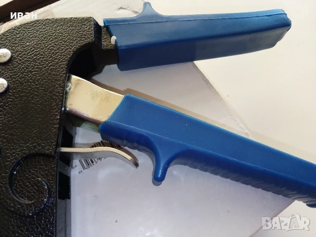 Клещи за метални дюбели за гипсокартон нови, снимка 3 - Клещи - 50928878