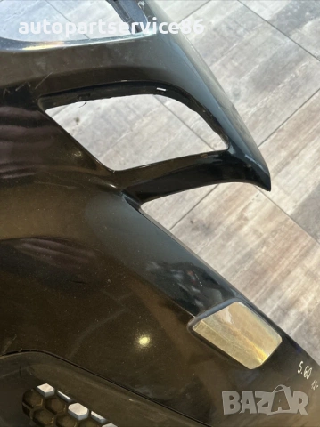 Предна броня с решетка и PDC сензори черна за Volvo S60 (2012) , снимка 2 - Части - 54029192