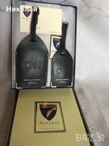 Етикети за багаж Aspinal of London сет, естествена кожа подаръчна кутия, топ качество брандирани CNN, снимка 2 - Други - 35267782