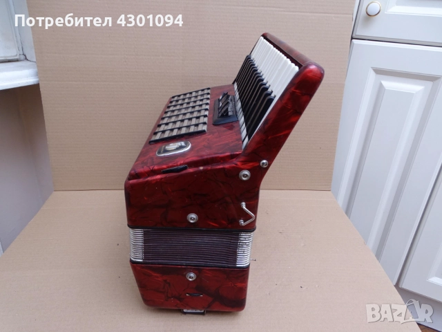 Акордеон Велтмайстер Стела 60 баса, снимка 6 - Акордеони - 51682683