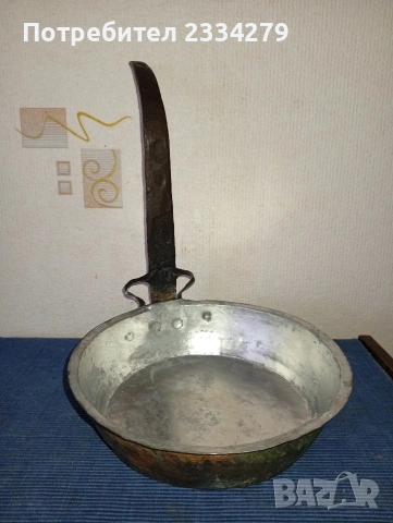 Бакърени тигани, ръчно изработени в различни времена от различни майстори. , снимка 16 - Антикварни и старинни предмети - 34854504