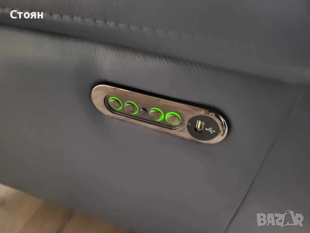 Син кожен фотьойл с електрически релаксиращ механизъм, снимка 5 - Дивани и мека мебел - 52010940