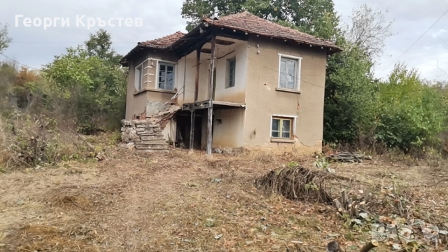 Къща с дворно място 1300 кв. , снимка 2 - Къщи - 51859026