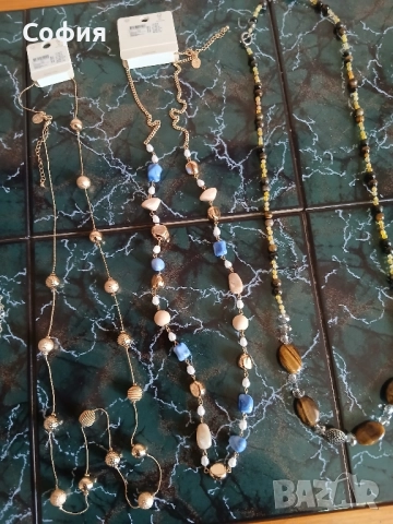 Дамски гердани, снимка 3 - Колиета, медальони, синджири - 52429171