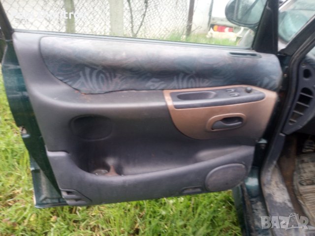 Продавам рено Еспейс 3 на части , снимка 5 - Автомобили и джипове - 40580863