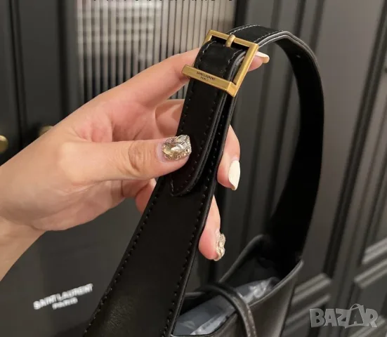 Saint Laurent Le 5 À 7 Hobo Bag – Black, снимка 4 - Чанти - 56467777