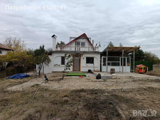 Къща на 7 км. от Нови хан, снимка 1