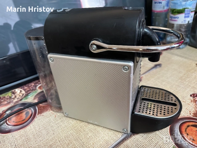 Кафемашина Delonghi Nespresso, снимка 2 - Кафемашини - 54296687