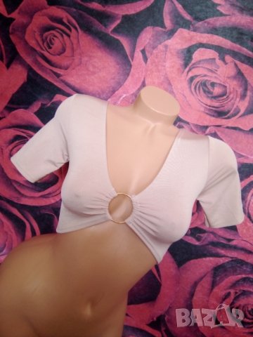 Кремаво розов кроп топ с катарама ХС-С