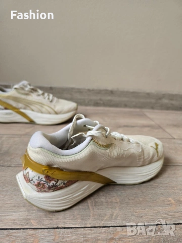 Оригинални маратонки PUMA x Frida Kahlo Nitro Running Shoes Beige/Gold., снимка 3 - Маратонки - 53094883