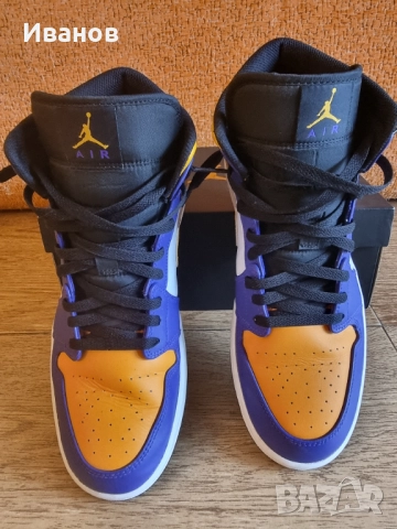 AIR JORDAN 1 MID , снимка 2 - Маратонки - 51738551