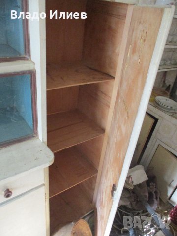 Бюфет старинен винтидж направен около 1960 г., снимка 4 - Антикварни и старинни предмети - 42852519