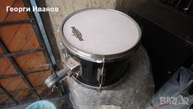 Продавам 2 алт барабана и педал за каса, снимка 3 - Ударни инструменти - 37396156
