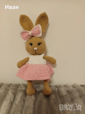 Зайче с рокля!