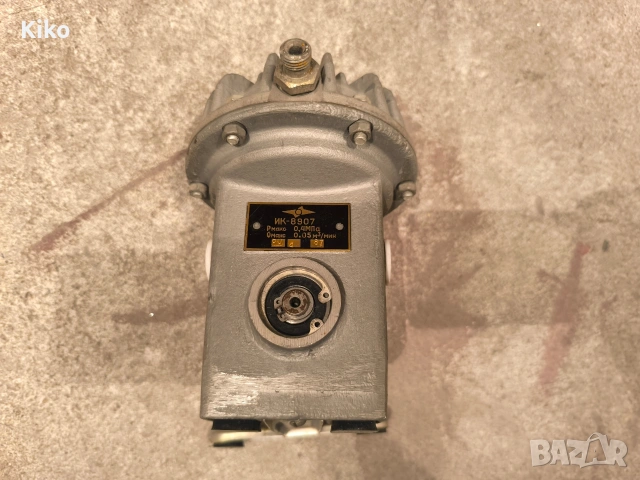 Компресор за въздух - СССР, снимка 2 - Индустриална техника - 53192660