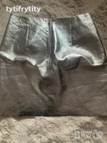 H&M сребърна пола S, снимка 2 - Поли - 50294886