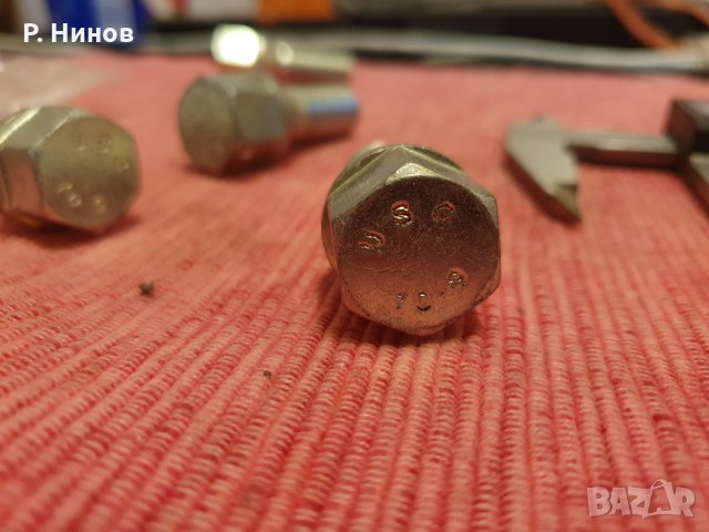 Болтове за алуминиеви и метални джанти USC Italy 10.9, снимка 13 - Аксесоари и консумативи - 35053418