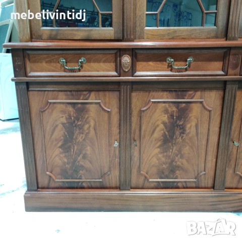 Витрина-шкаф Chesterfield махагон, снимка 10 - Секции и витрини - 53432459