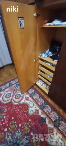 хубав масивен голям шeсткрилен гардероб., снимка 6 - Гардероби - 48758835