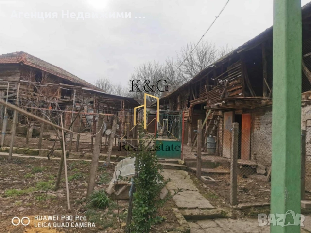 Двуетажна къща в с. Дряновец, снимка 7 - Къщи - 52077369