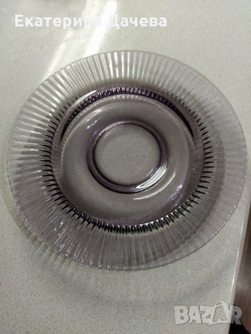 Продавам подноси