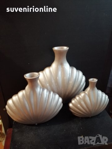 Тройка декоративни вази