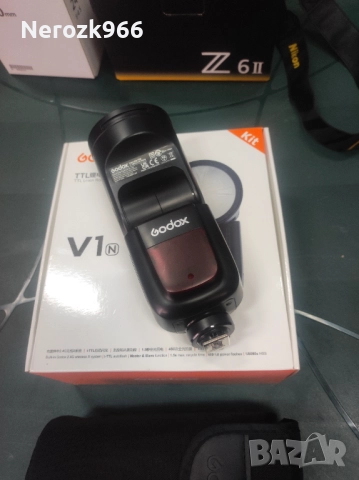 Фотоапарат Nikon Z6 II Black + Обектив Nikon Z Nikkor 24-70mm f4 S+светкавица GODOX V1n, снимка 8 - Фотоапарати - 51942345