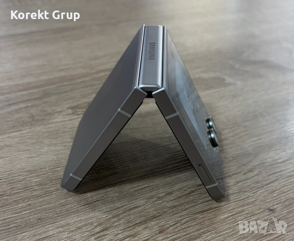 Samsung Galaxy Z Flip6 5G 256GB 12GB RAM, снимка 8 - Samsung - 52833509