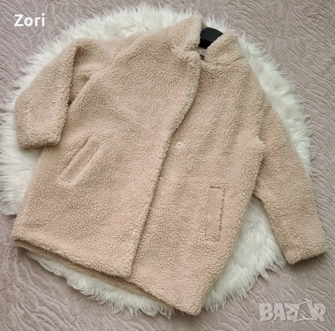 Пухкаво и топло палто в цвят екрю, снимка 2 - Палта, манта - 52231026