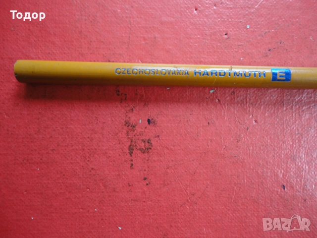 Двуцветен чехословашки химически молив , снимка 2 - Ученически пособия, канцеларски материали - 54109272