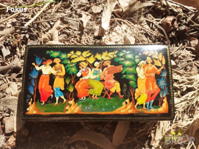 Уникална руска лакова кутия ръчно рисувана сцена от приказка, снимка 2 - Антикварни и старинни предмети - 51301412