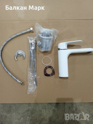 Смесител за мивка Camargue Snow (Бял) – Нов/Мострен, снимка 2 - Смесители - 54043088