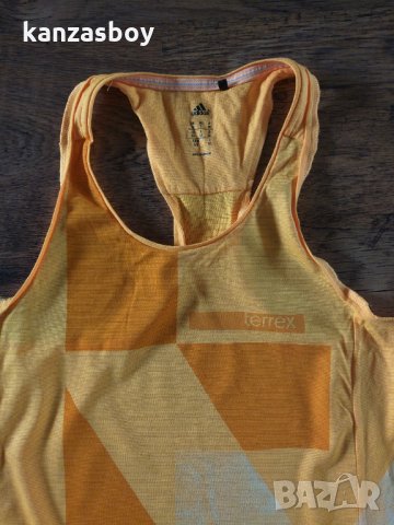 adidas terrex - страхотен дамски потник КАТО НОВ, снимка 2 - Потници - 34199087