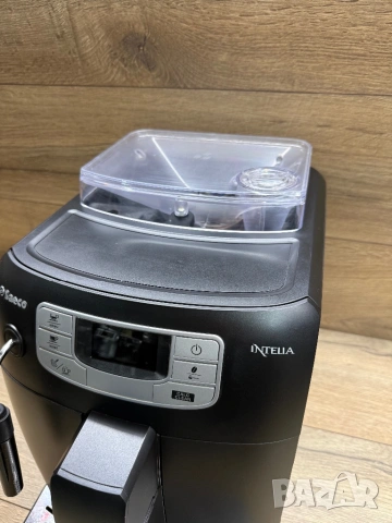 Продавам кафемашина Saeco Intelia Type:HD8751, снимка 2 - Кафемашини - 54097809