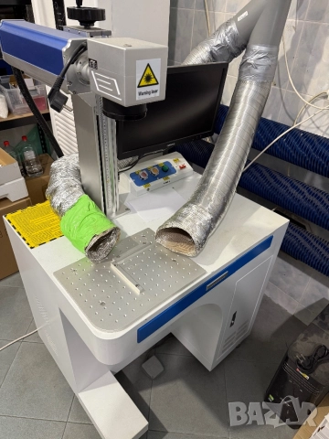 Лазерна машина за гравиране на метали и пластмаси