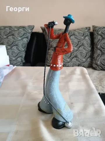 Статуетка на певец 28 см., снимка 5 - Статуетки - 50096332