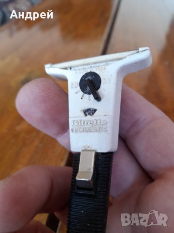 Стара самобръсначка Gillette Techmatic, снимка 4 - Други ценни предмети - 32064296