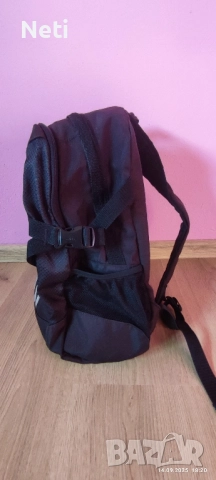 Раница Adidas черна- 20 литра, снимка 2 - Раници - 51743394