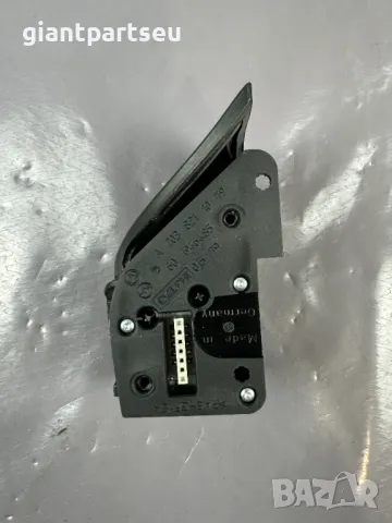 Бутони Волан за Мерцедес Mercedes-benz W203 A2038211079, снимка 3 - Части - 49400484