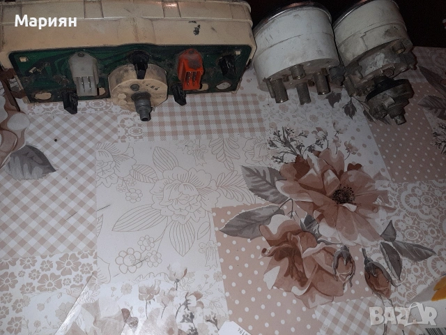 Километража и показателя за гориво,вода,акумолатор,масло са от лада 1500 др е от жигула , снимка 2 - Автомобили и джипове - 53212142