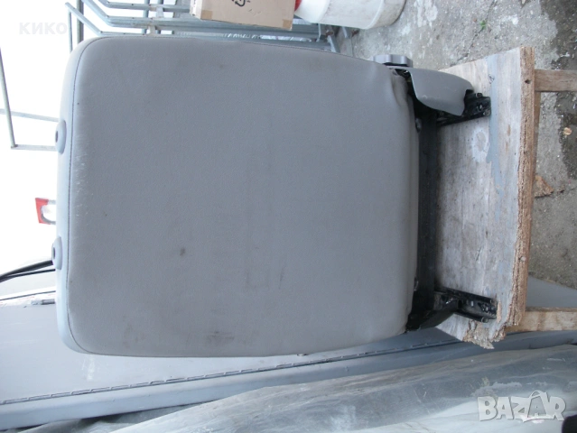 ШОФЬОРСКА СЕДАЛКА ЗА WV T5, снимка 4 - Аксесоари и консумативи - 54205445