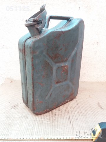 метална туба за гориво - 10 литра с маркировка, снимка 2 - Антикварни и старинни предмети - 37348808