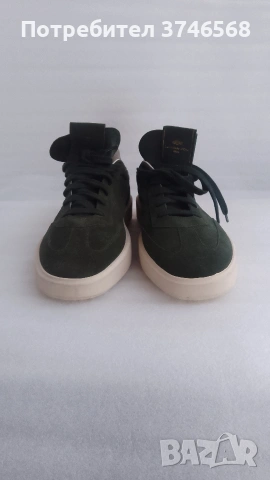 Pantofola d' oro N 43. демек (златната обувка )