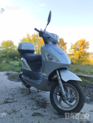 Скутер piaggio fly 125, снимка 2 - Мотоциклети и мототехника - 52250017