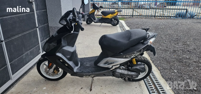 Скутер 50кубика внос от Германия регистриран , снимка 8 - Мотоциклети и мототехника - 52598164