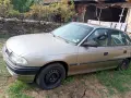Опел Астра 1.6 автомат , снимка 4