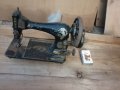 Стара шевна машина , снимка 1 - Антикварни и старинни предмети - 42676241