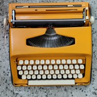 пишеща машина- на латиница , снимка 5 - Антикварни и старинни предмети - 42310537
