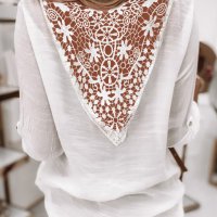 Дамска блуза в бяло с ефектен гръб с бродерия, снимка 1 - Блузи с дълъг ръкав и пуловери - 42781521